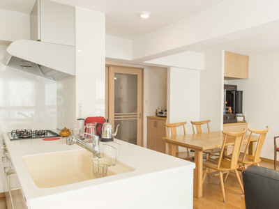 ご夫婦の会話が楽しめる明るい空間に ご夫婦の会話が楽しめる明るい空間に